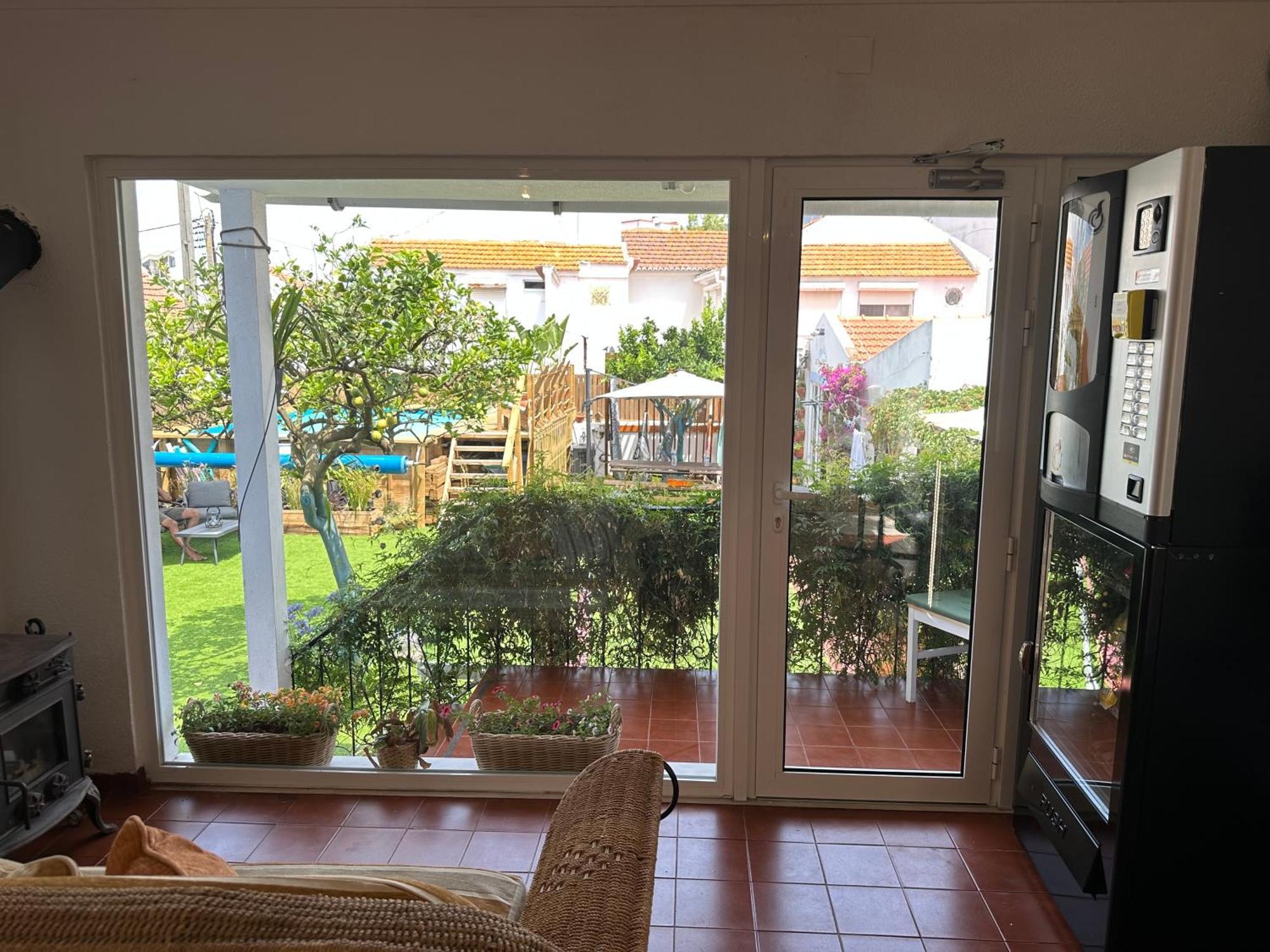 Vila Maria Rooms By Host-Point Costa da Caparica Exterior photo